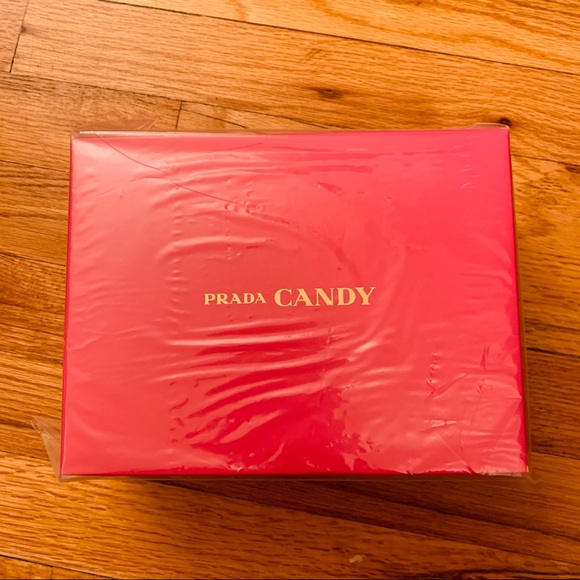 Prada Candy Cosmetics bag - Picture 9 of 10